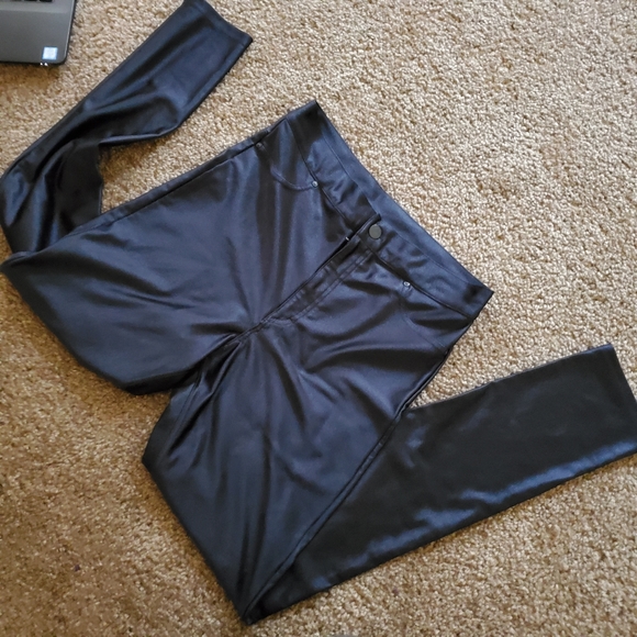 Divided silk pants - Picture 5 of 7